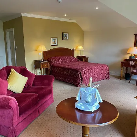 Loch Lein Hotel