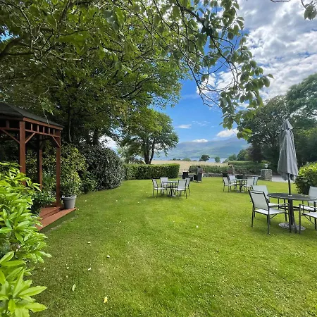 莱恩湖乡村客栈 4*